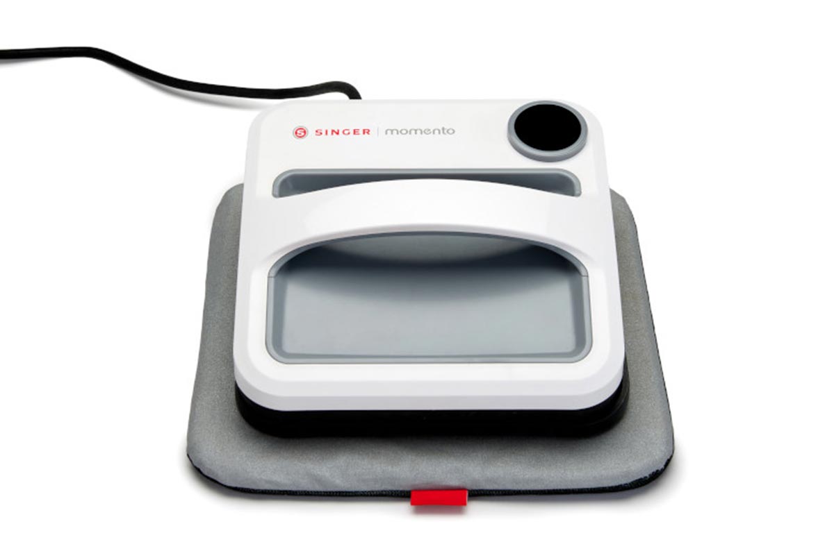 SINGER® MOMENTO™ – Quadratische Wärmepresse für kreative Projekte in jedem Format